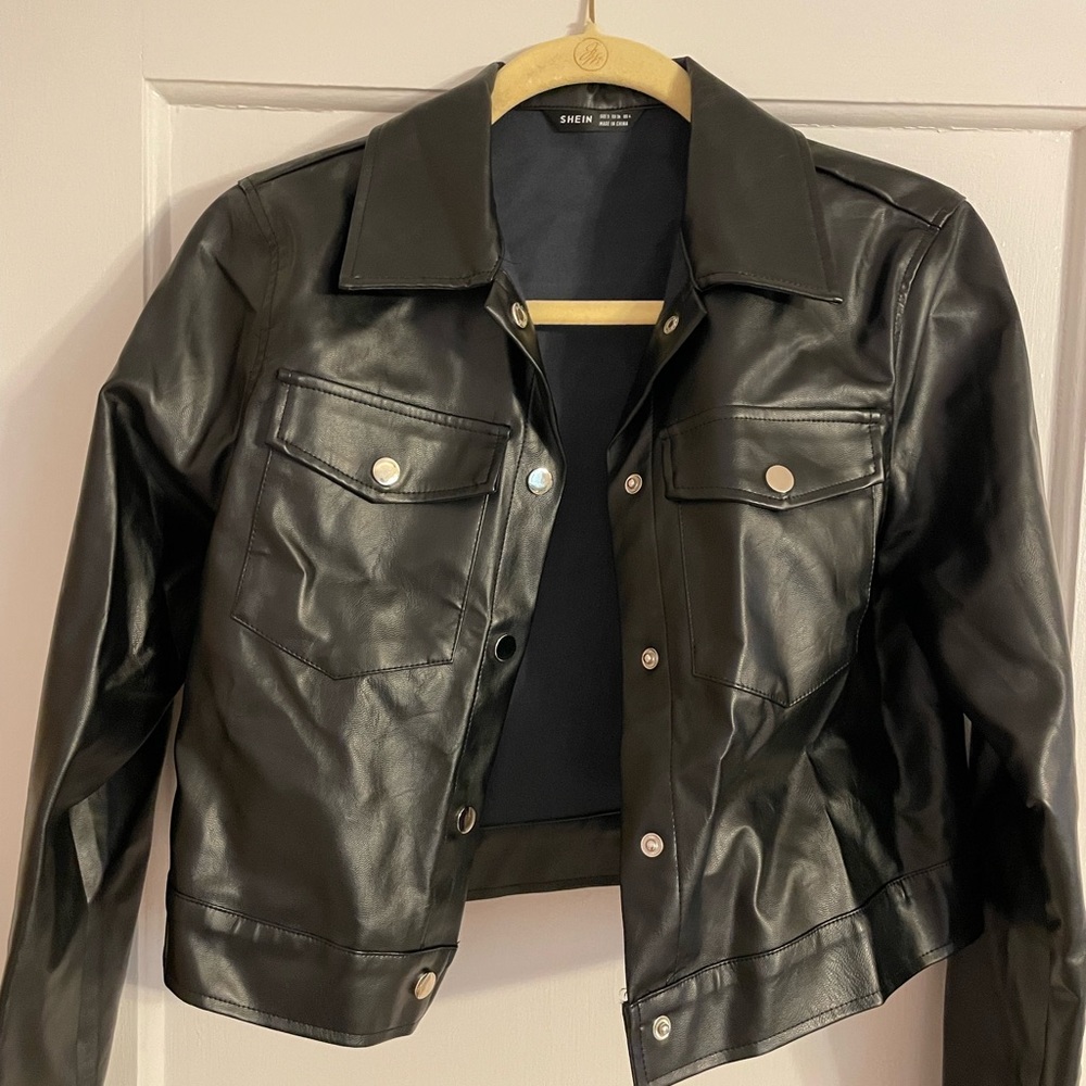 Gently worn, light and fun cropped black leather jacket from SHEIN. Size Small.